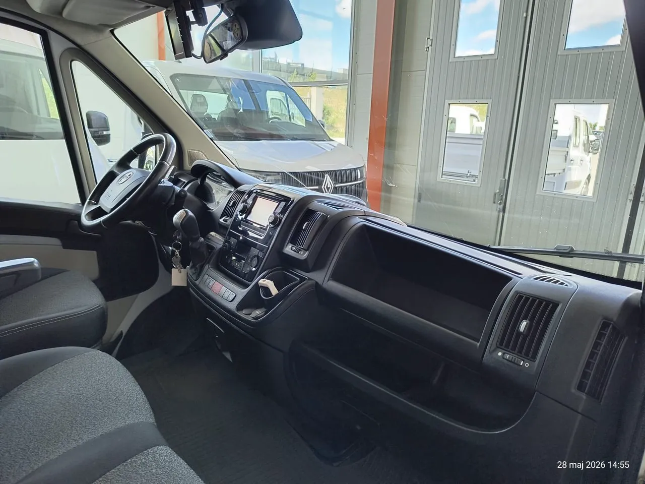 Vehicle image 20
