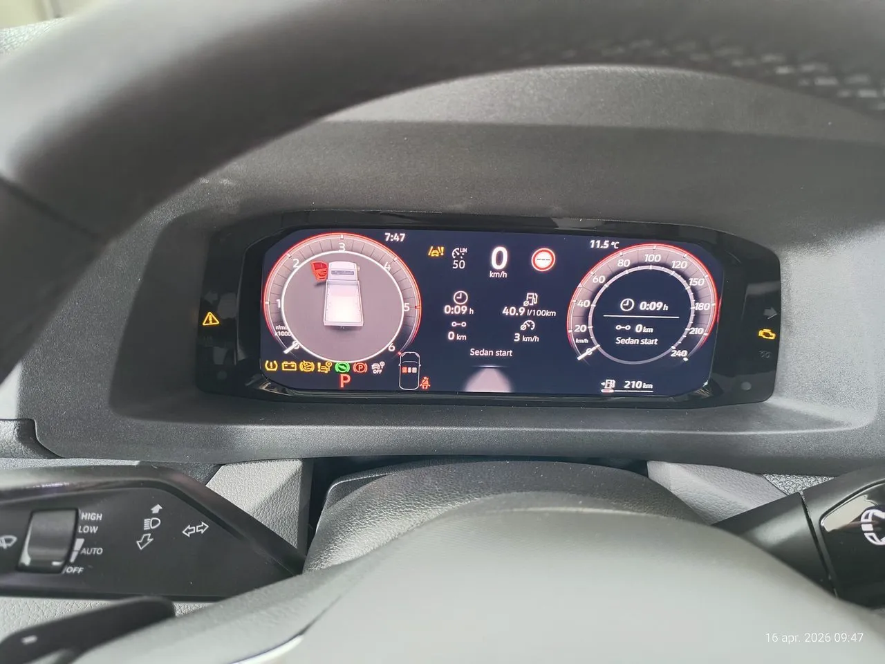 Vehicle image 21