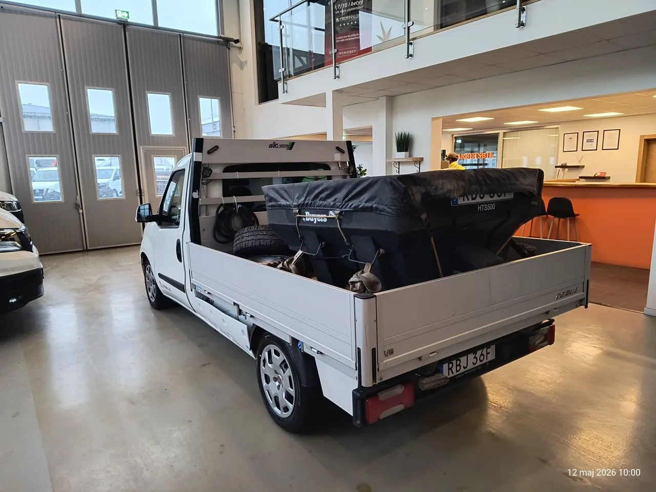 Vehicle image 2