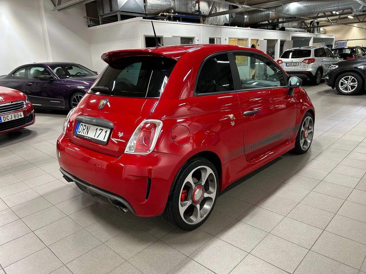 Vehicle image 4