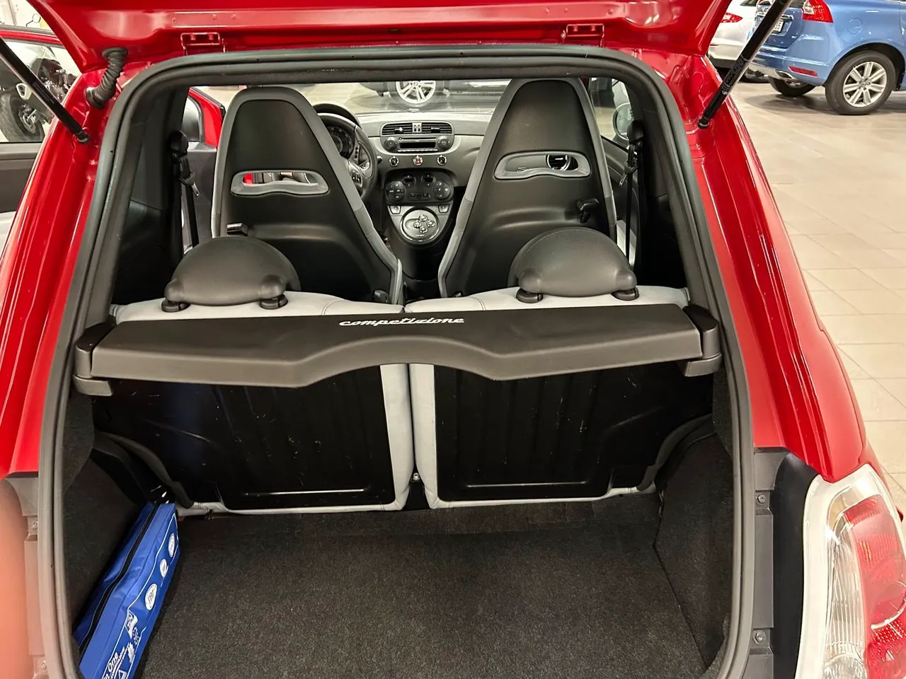 Vehicle image 9