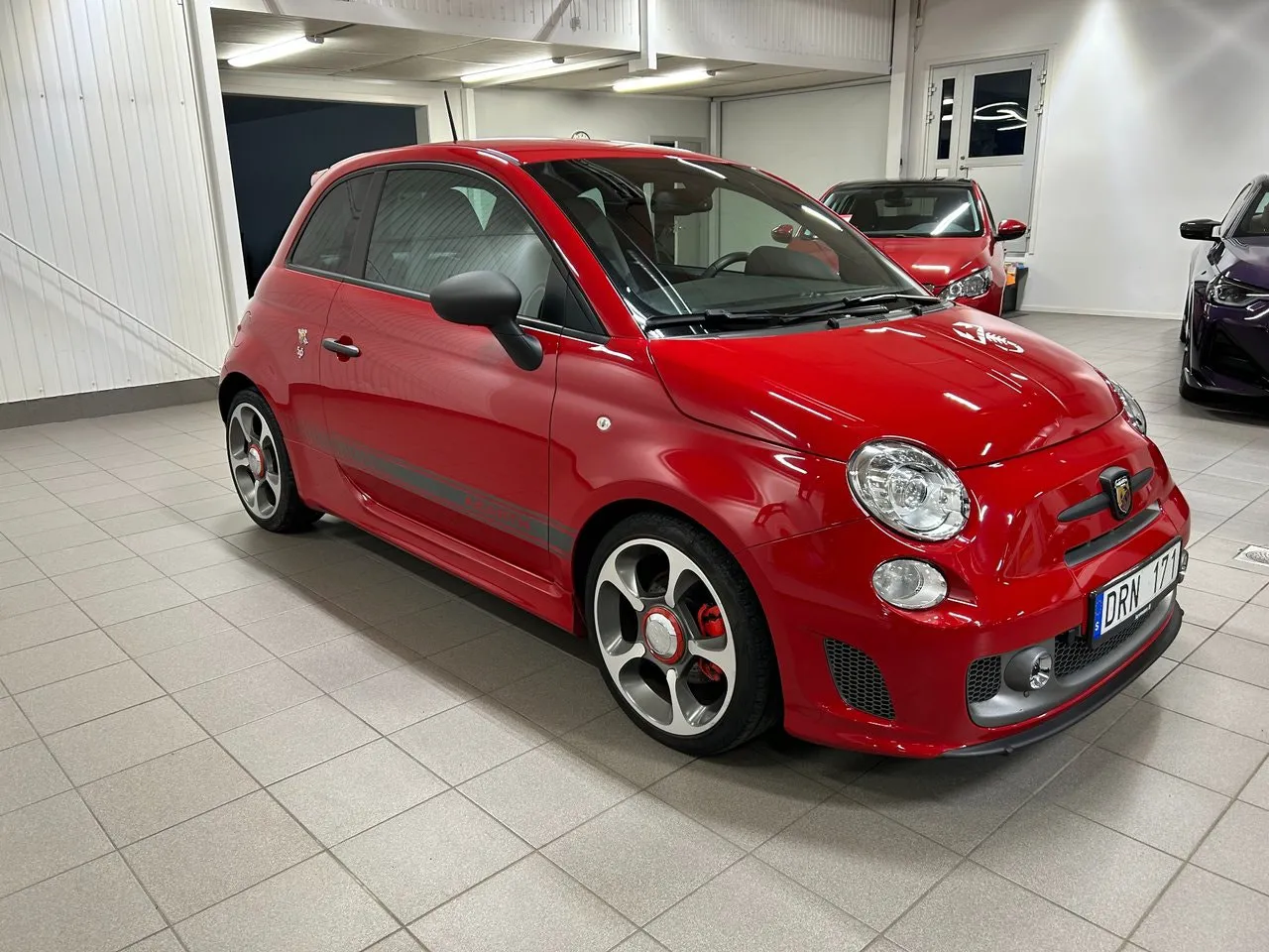 Vehicle image 5