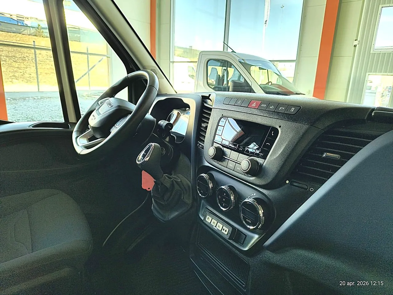 Vehicle image 22