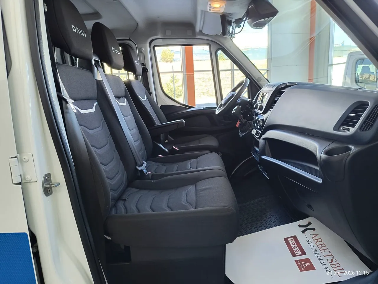 Vehicle image 20