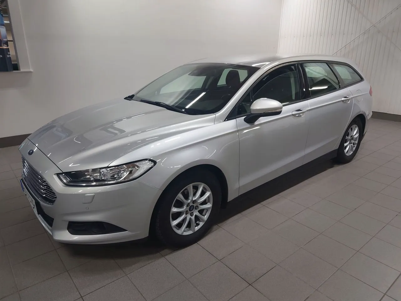 Vehicle image 1