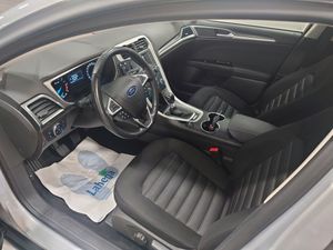 Ford Mondeo bild 7