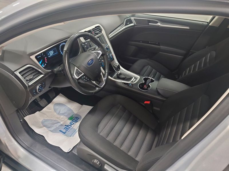 Ford Mondeo bild 7