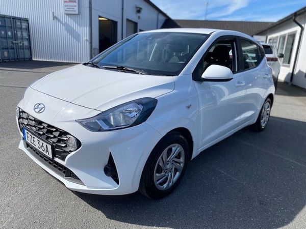 Hyundai i10 Essential, automat - 2023
