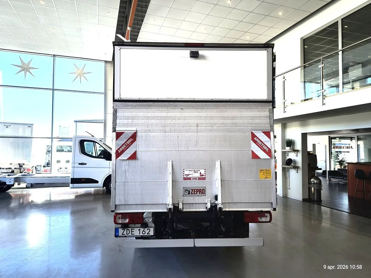Vehicle image 8