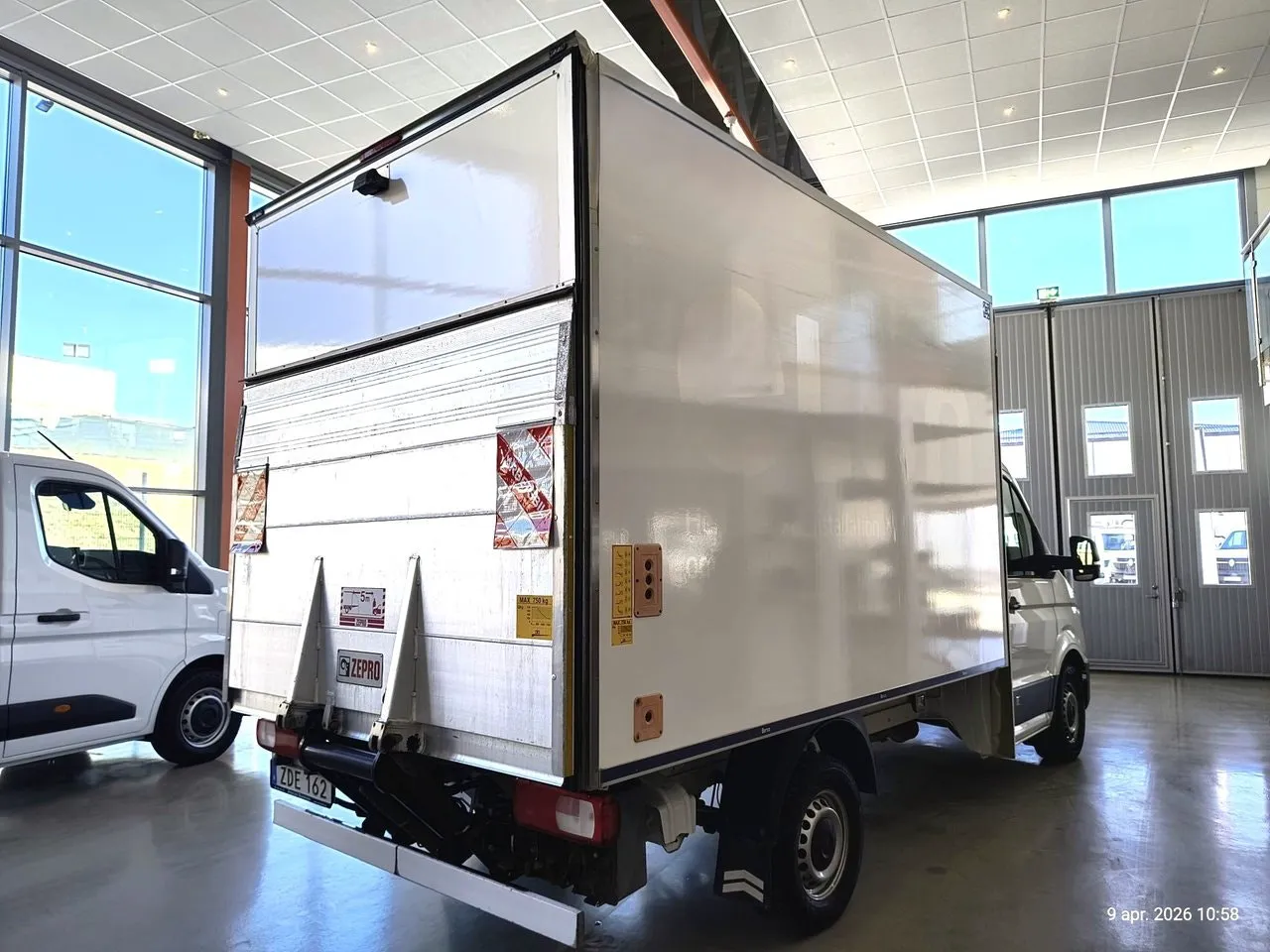 Vehicle image 3