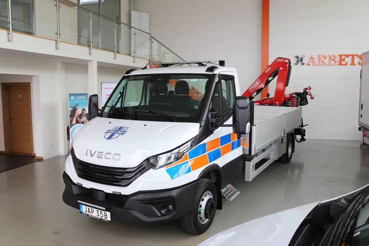 Vehicle image 1