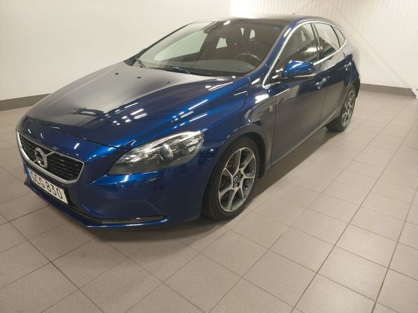 Volvo V40 D2 Geartronic Ocean Race Panoramtak Värmare - 2016