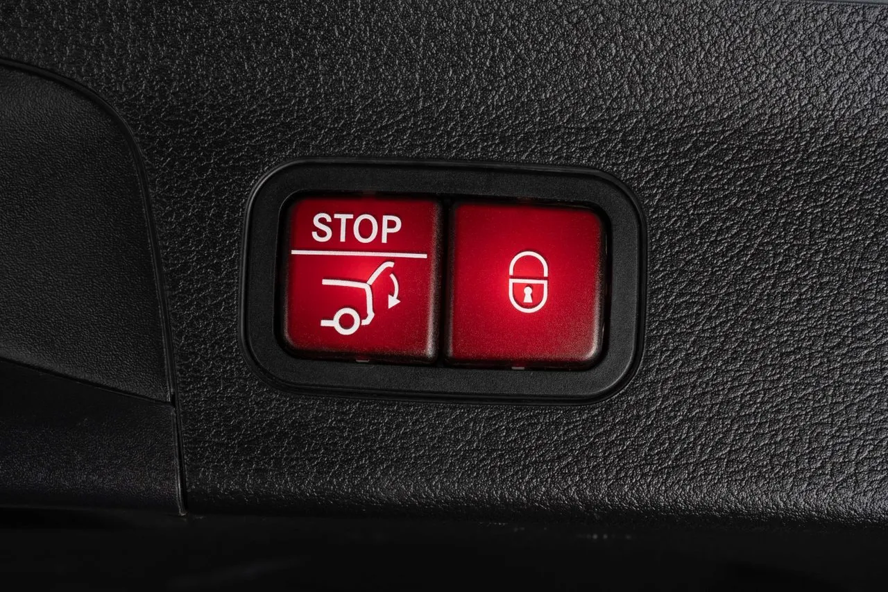Vehicle image 35