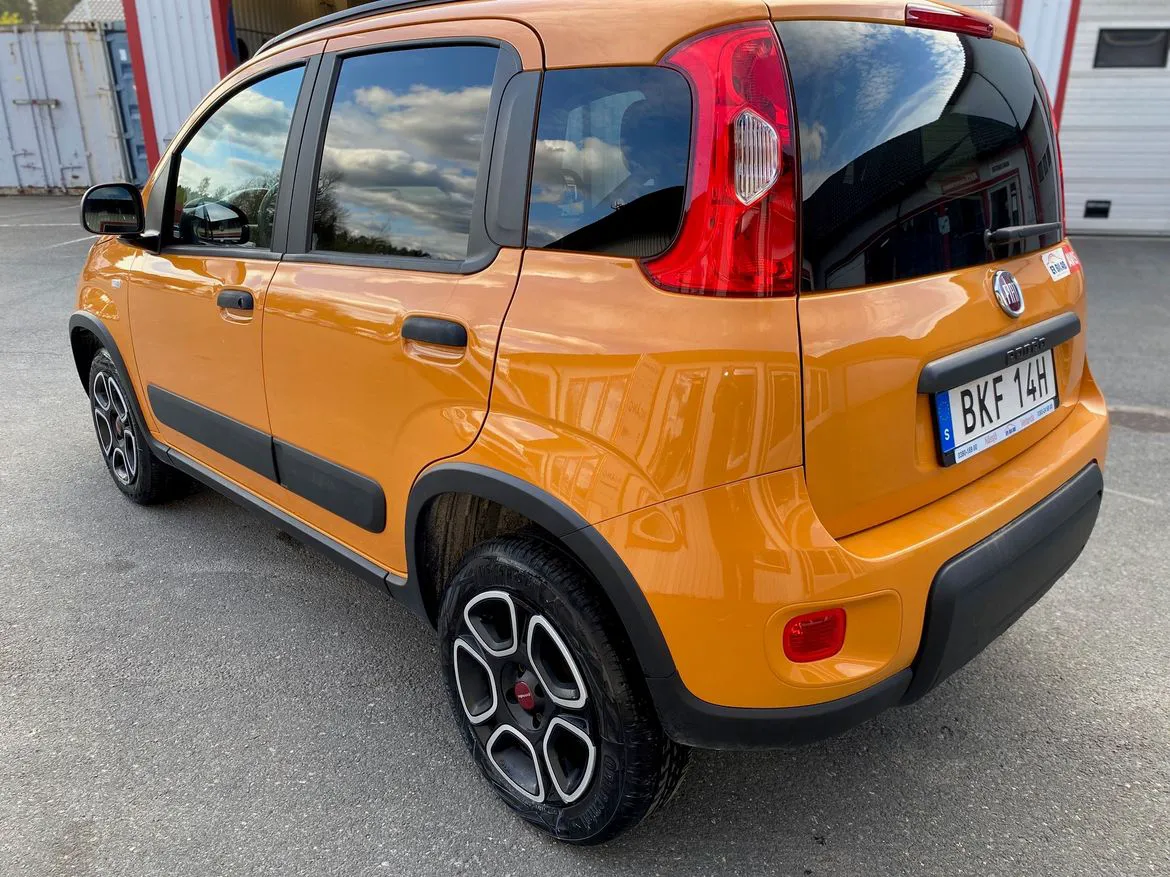 Vehicle image 2