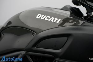 Ducati Diavel Carbon bild 23
