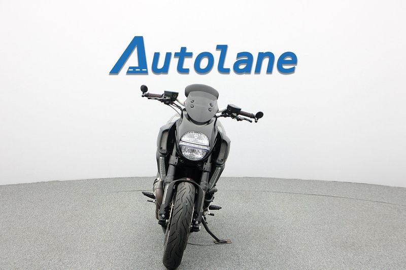 Ducati Diavel Carbon bild 7