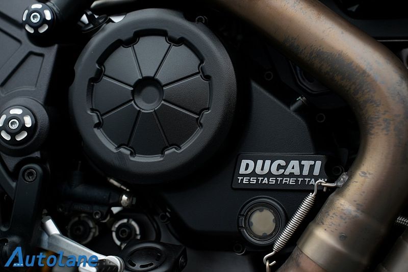 Ducati Diavel Carbon bild 25
