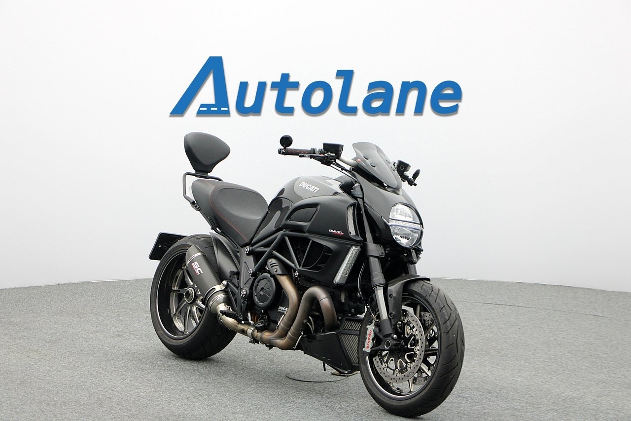Ducati Diavel Carbon