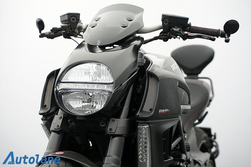 Ducati Diavel Carbon bild 26