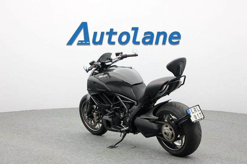 Ducati Diavel Carbon bild 3