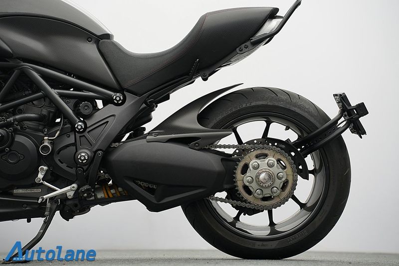 Ducati Diavel Carbon bild 15