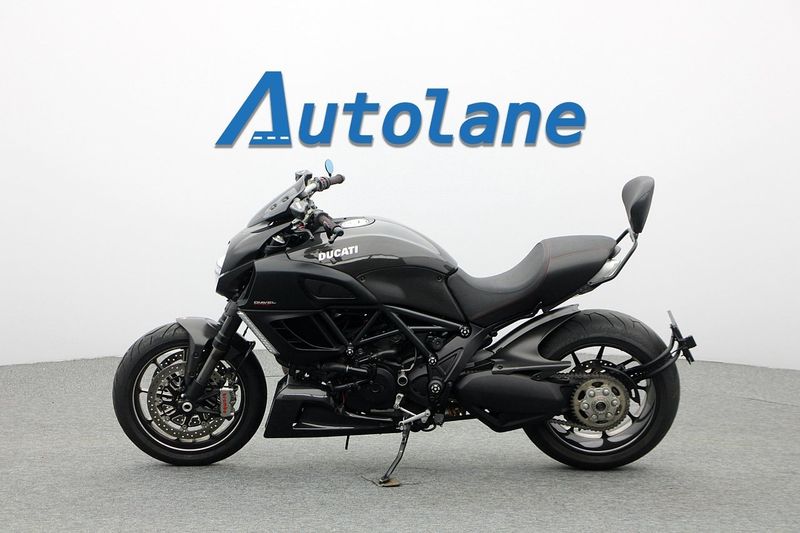 Ducati Diavel Carbon bild 9