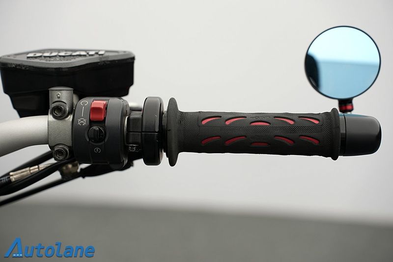 Ducati Diavel Carbon bild 21