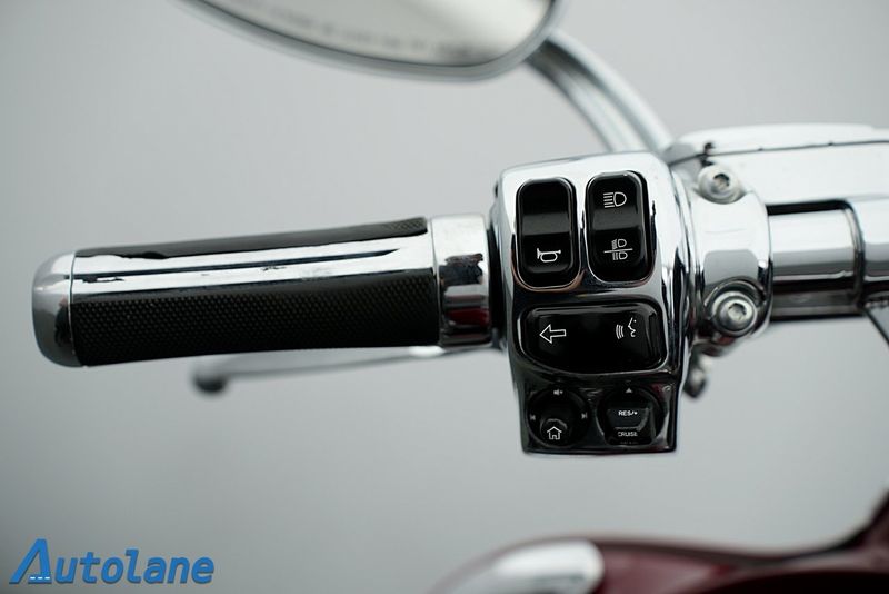 Harley-Davidson CVO Street Glide bild 18