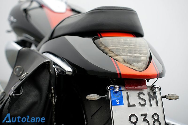 Suzuki VZR bild 17