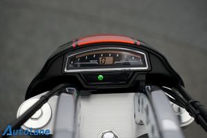 Suzuki VZR bild 21