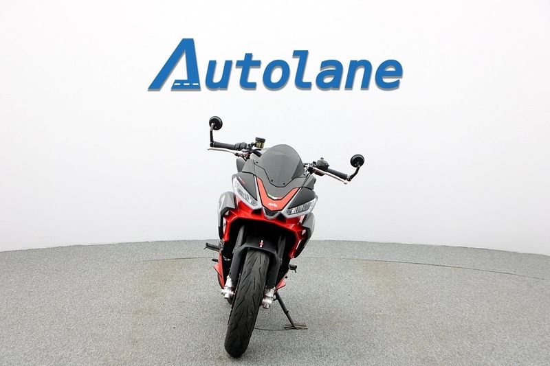Aprilia Tuono bild 7