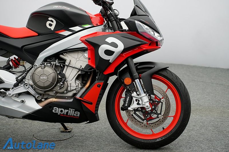 Aprilia Tuono bild 12