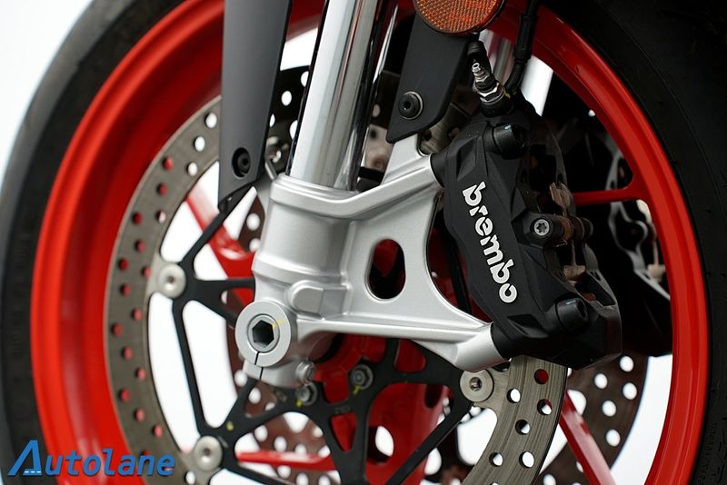 Aprilia Tuono bild 25