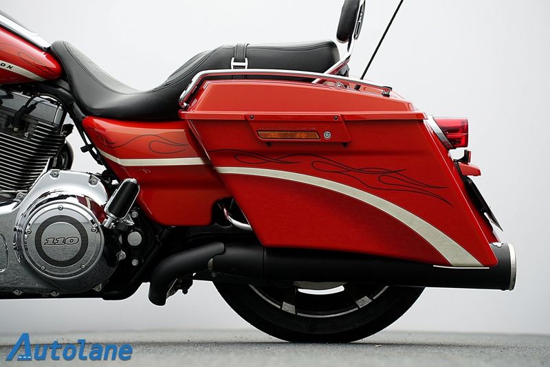 Harley-Davidson CVO Street Glide bild 15