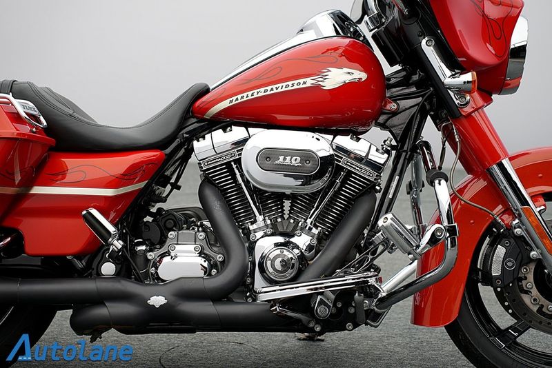 Harley-Davidson CVO Street Glide bild 11