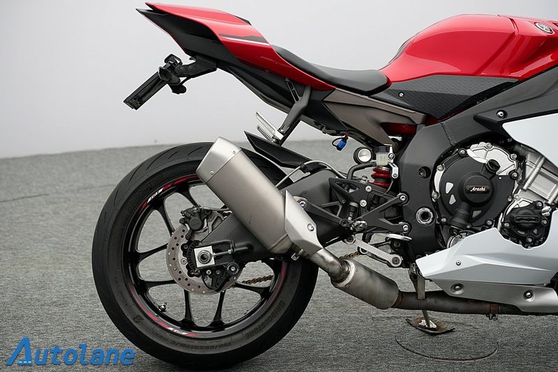 Yamaha YZF bild 10