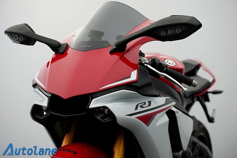 Yamaha YZF bild 23