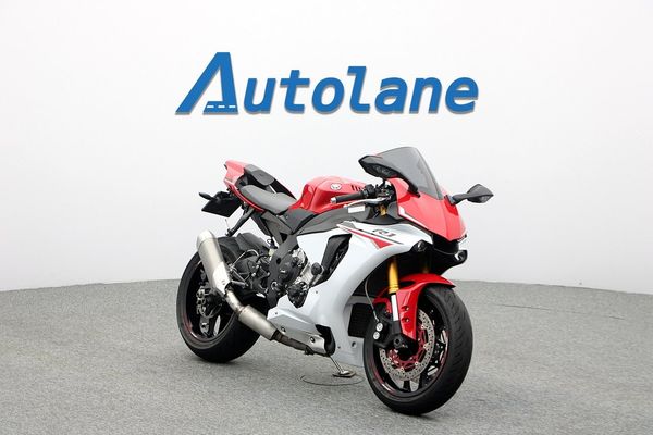 Yamaha YZF R1* SVENSKSÅLD, ABS, TC, QUICK SHIFTER, - 2016