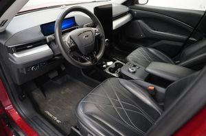 Ford Mustang Mach-E bild 7