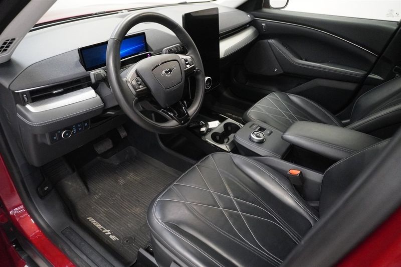 Ford Mustang Mach-E bild 7