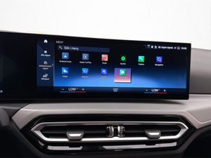 BMW 330 bild 18