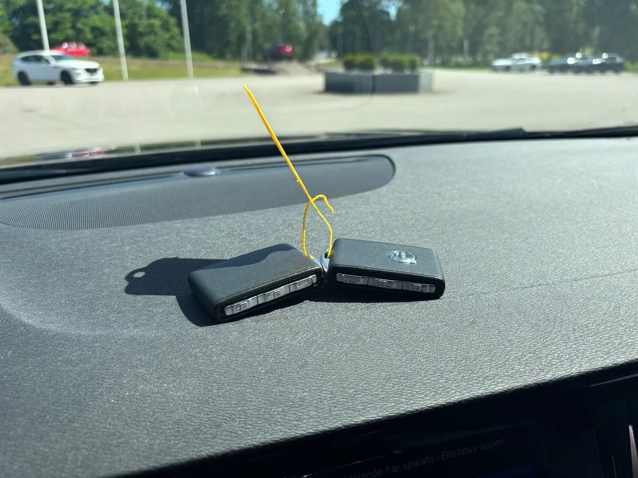 Vehicle image 28