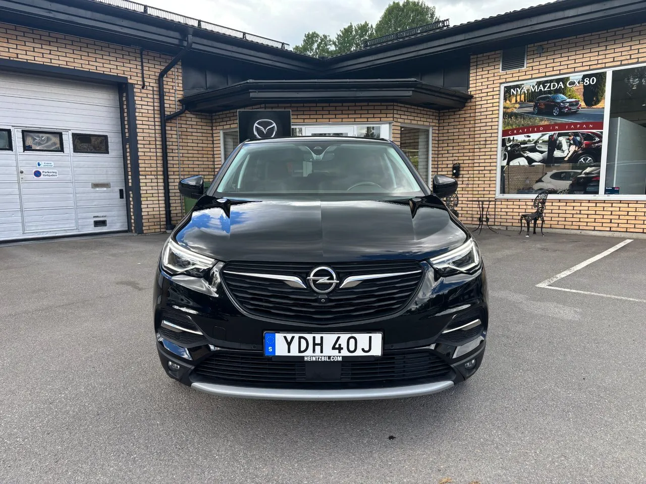 Vehicle image 7