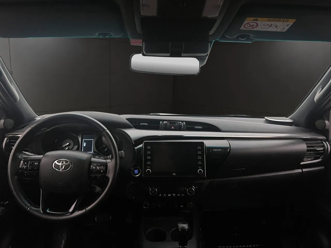 Vehicle image 18