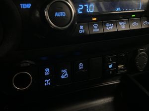 Toyota Hilux bild 28