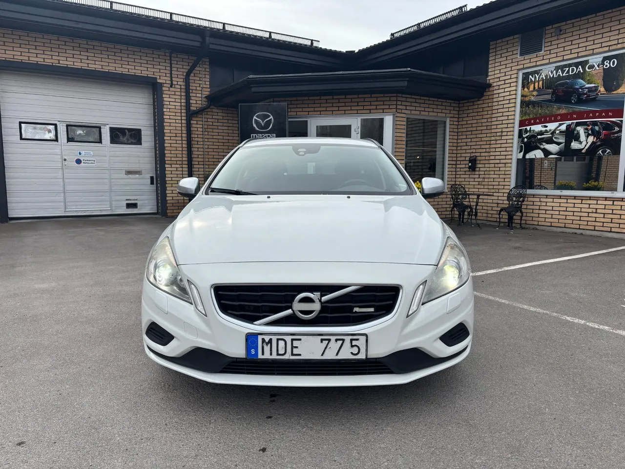 Vehicle image 7