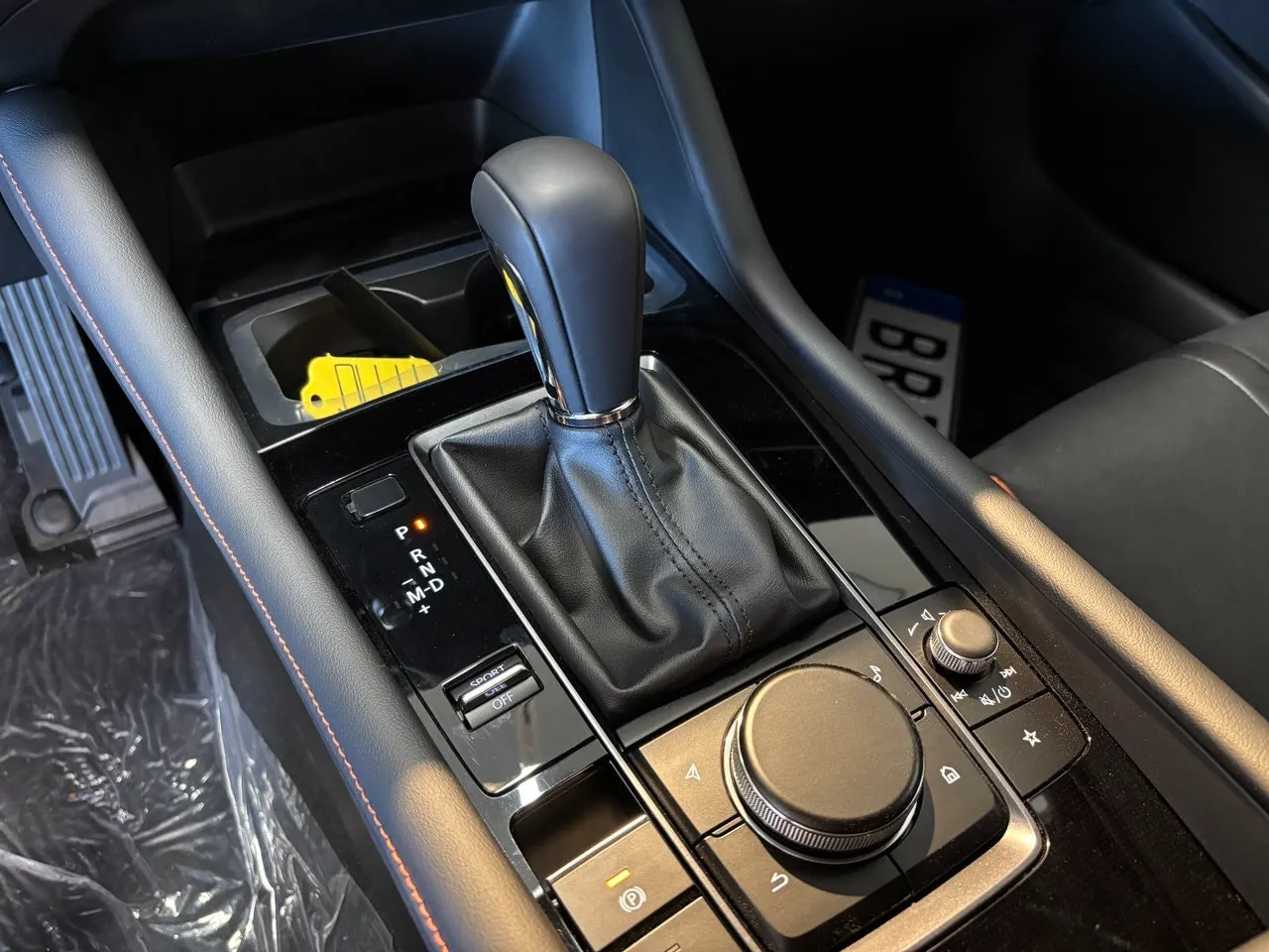 Vehicle image 20