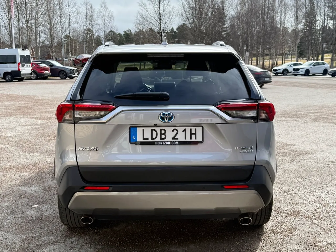 Vehicle image 3