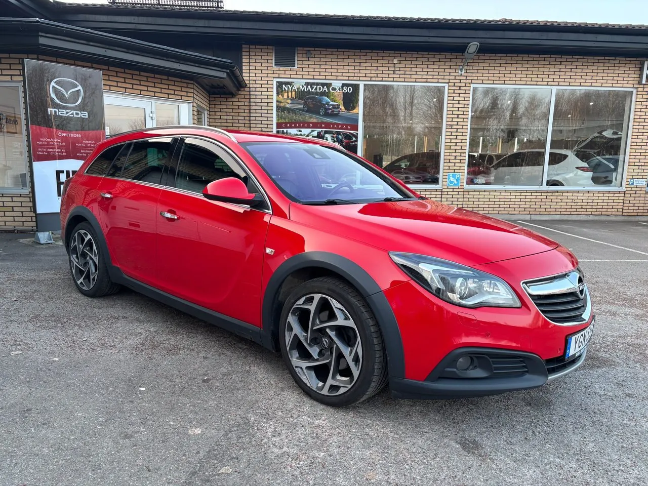 Vehicle image 6