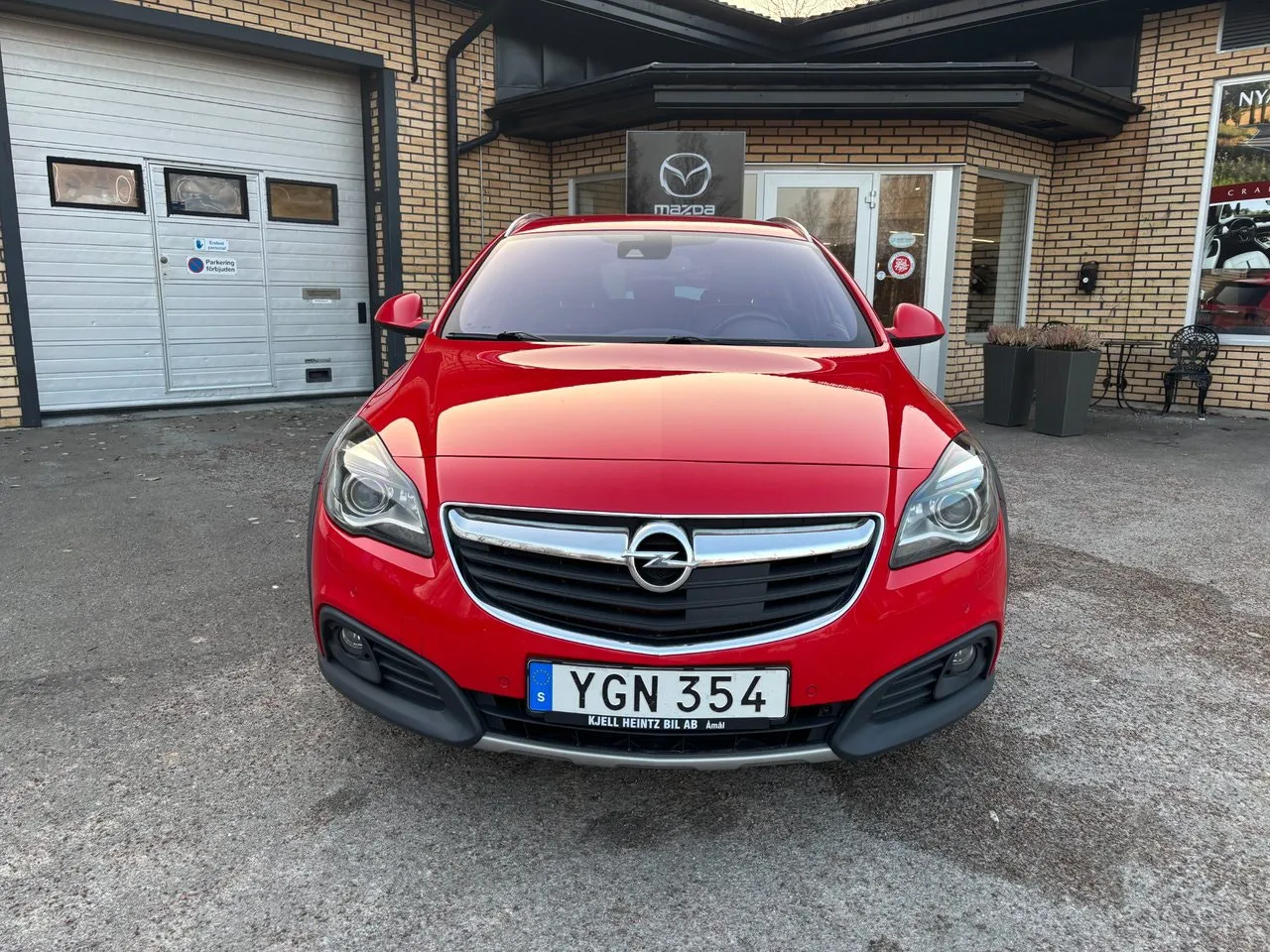 Vehicle image 7